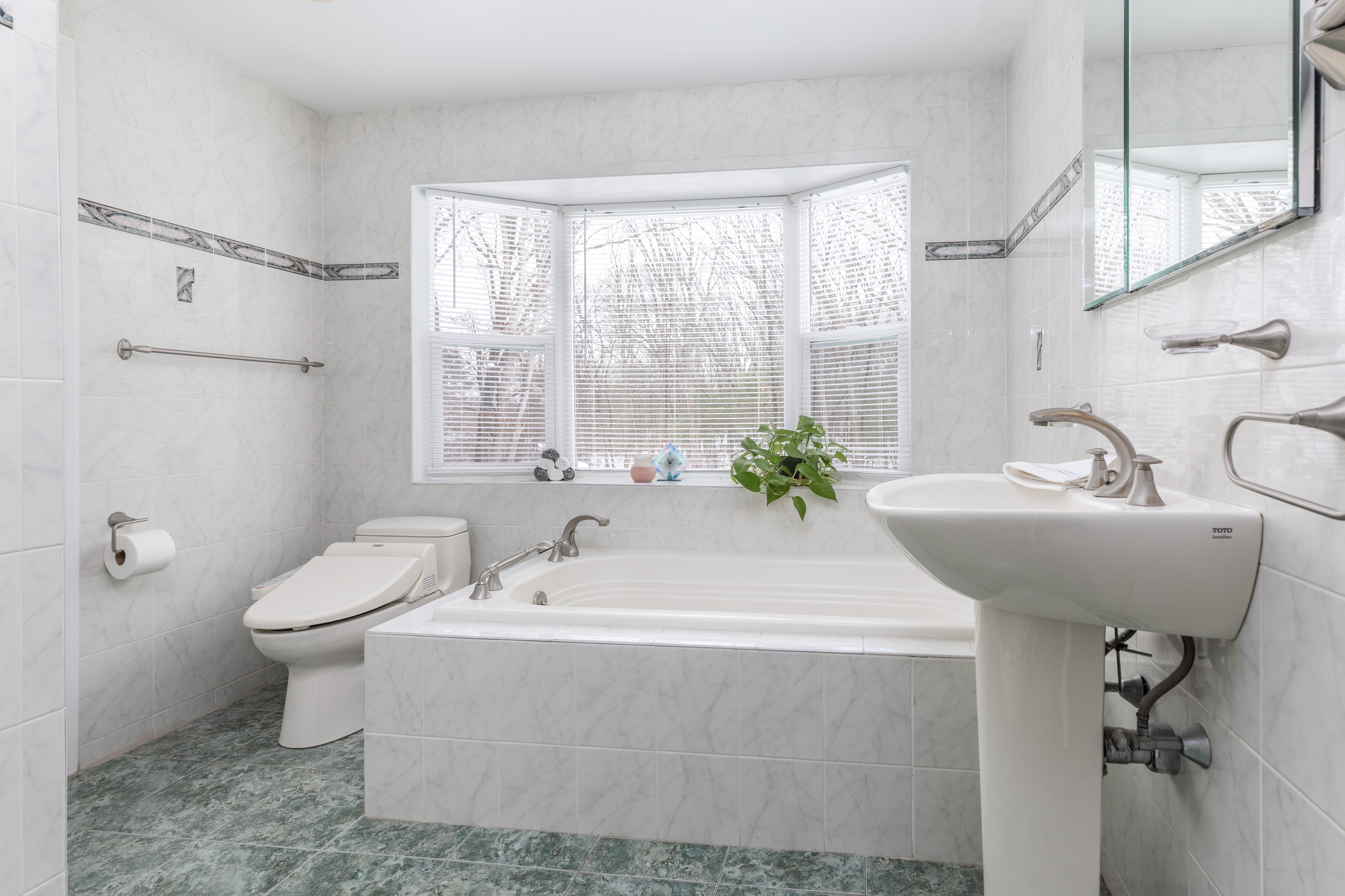 21 Spring Lane Framingham, MA 01701 - Photo 12 of 25