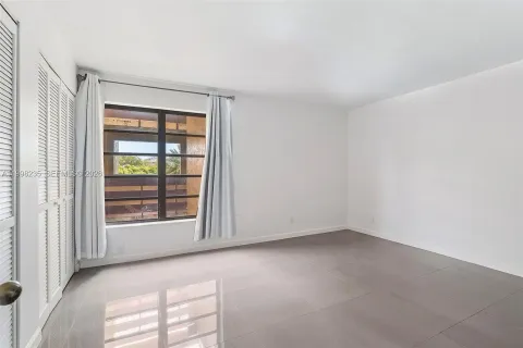 $350,000 | 9015 Southwest 125th Avenue, Unit N306, Miami, FL 33186