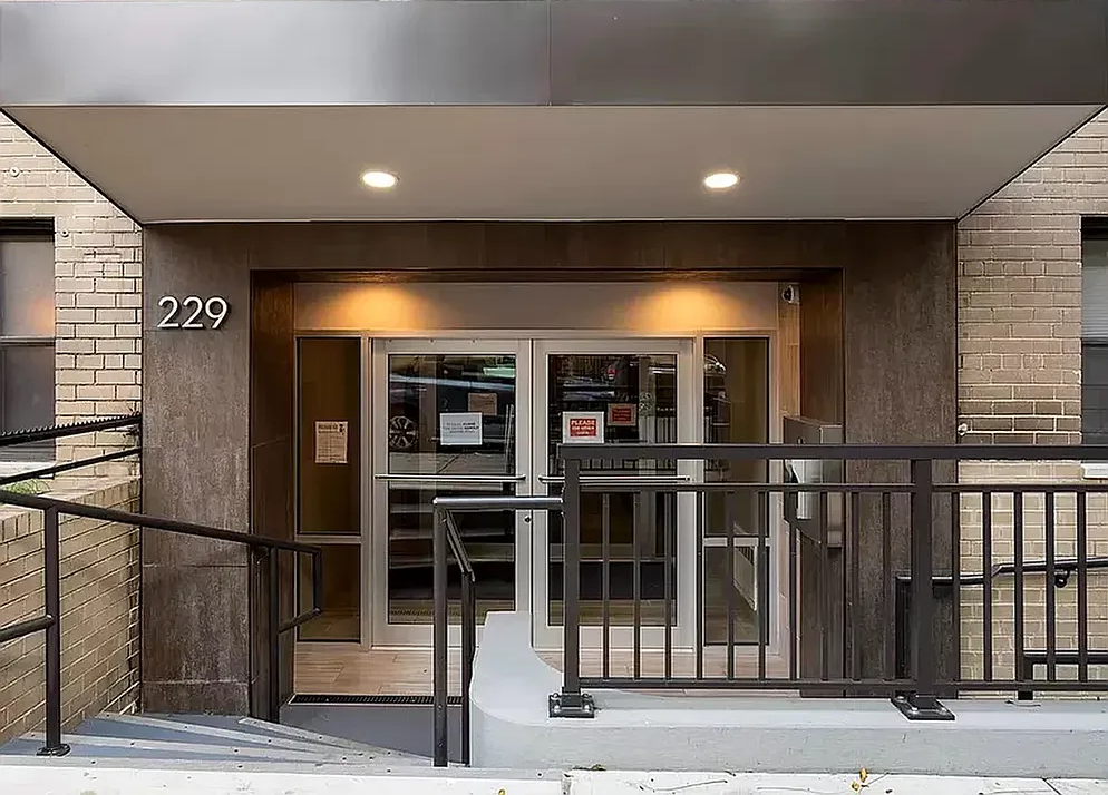 229 East 28th Street, Unit 3D Manhattan, NY 10016 - Photo 5 of 7