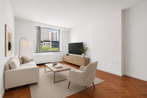 $825,000 | 360 East 88th Street, Unit 4B | Upper East Side