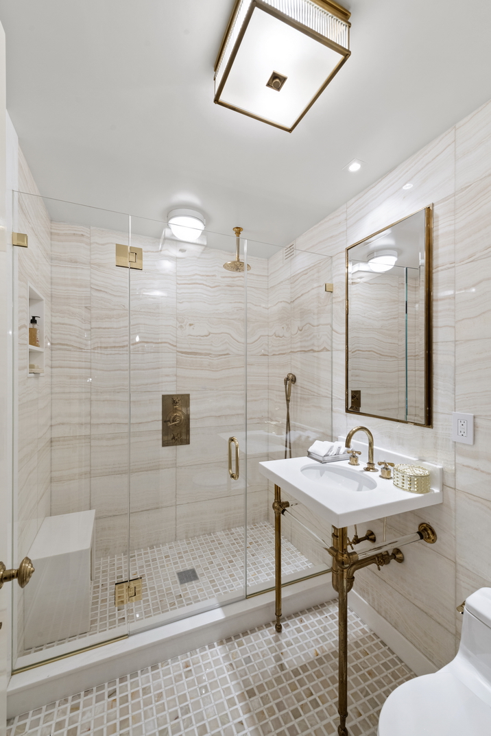 575 Park Avenue, Unit 105 Manhattan, NY 10065 - Photo 13 of 19