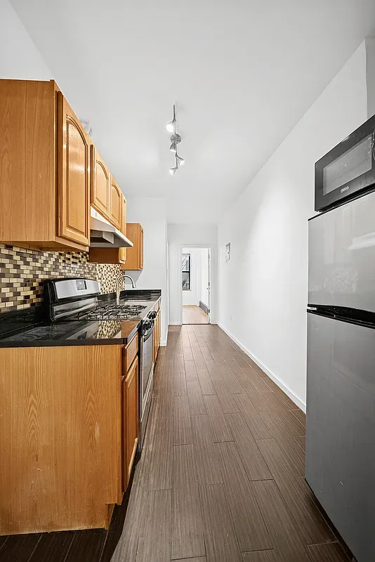 $2,707 | 411 Suydam Street, Unit 1L | Bushwick