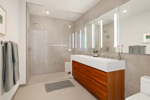 $2,770,000 | 360 East 89th Street, Unit 14C | Upper East Side