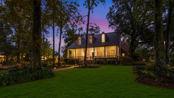 $1,395,000 | 105 Mill Valley Run, Lafayette, LA 70508