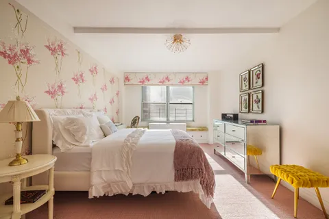 $2,100,000 | 420 East 72nd Street, Unit 12J | Lenox Hill