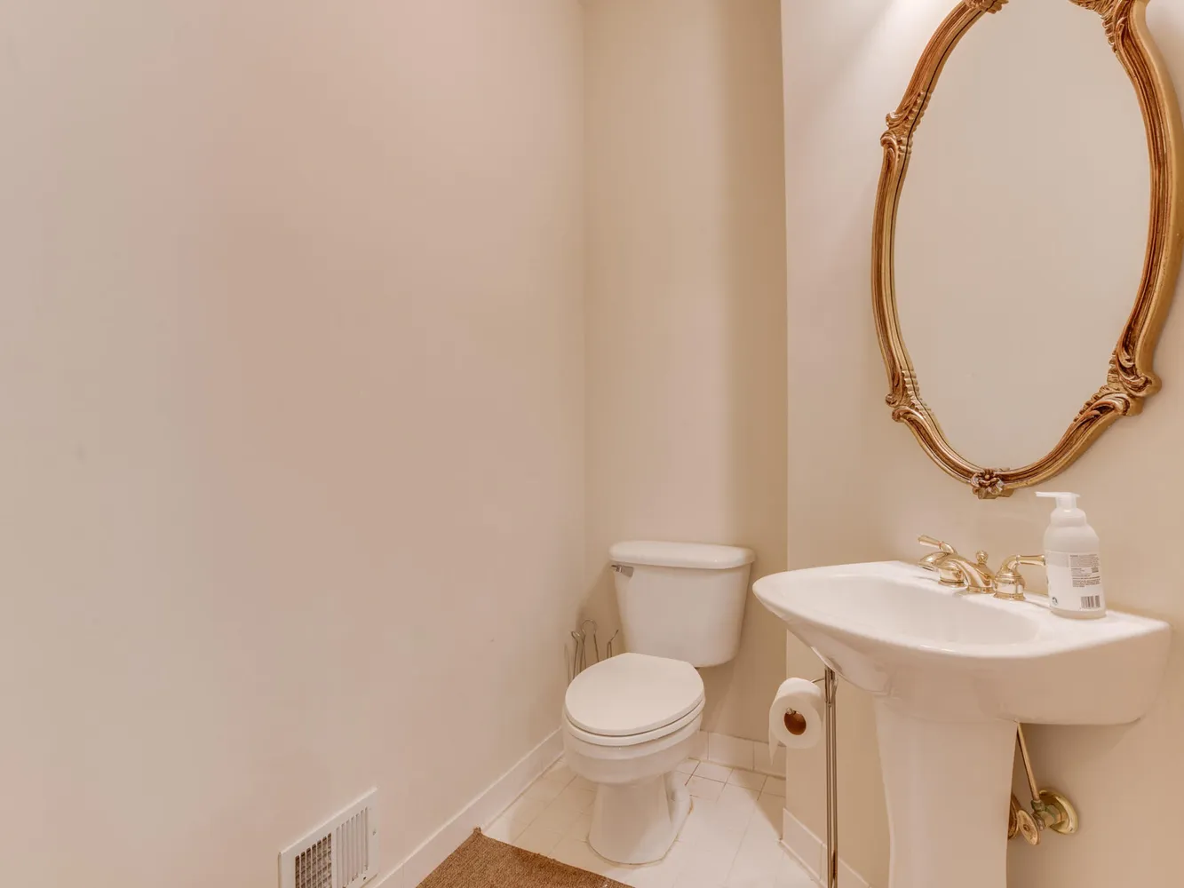 $1,350,000 | 9927 Miles Stone Court, Vienna, VA 22181