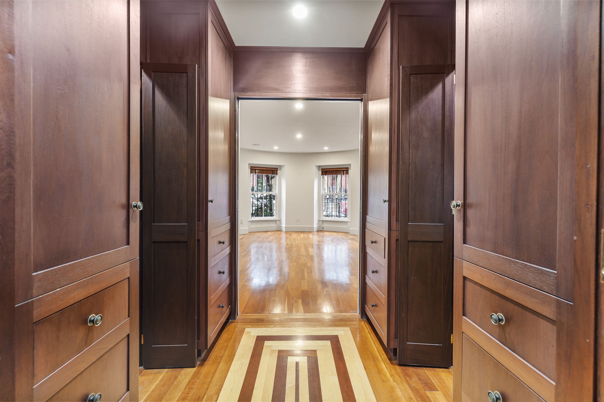 22 Worcester Square, Unit 1 Boston, MA 02118 - Photo 27 of 45