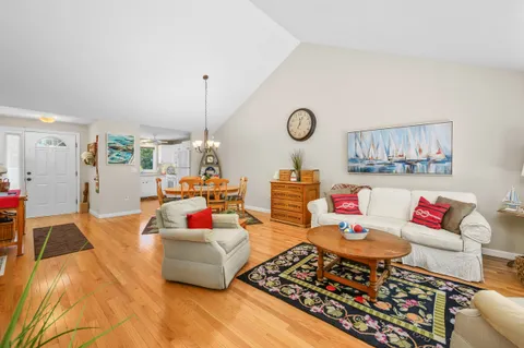 $579,000 | 1 Sandview Terrace, Mashpee, MA 02649