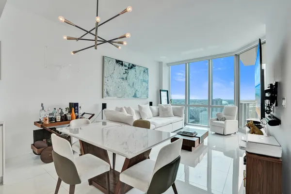 $725,000 | 851 Northeast 1st Avenue, Unit 3506, Miami, FL 33132