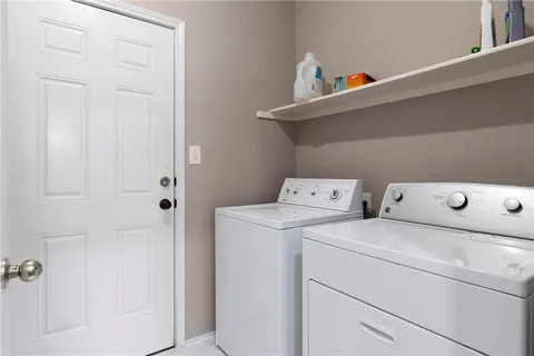 $325,000 | 2632 Century Park Boulevard, Unit 62, Austin, TX 78727