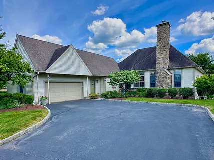 $575,000 | 3 Troon Drive, Newton, NJ 07860