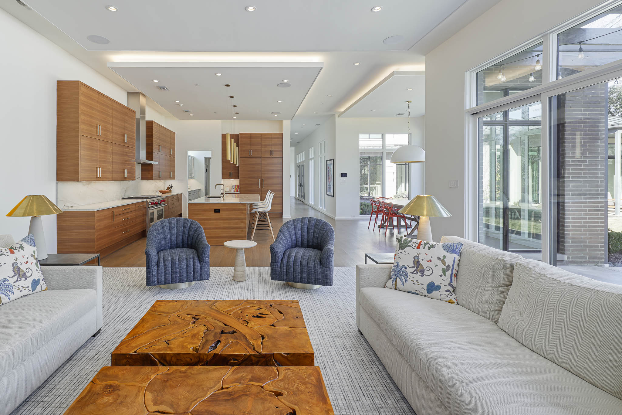 4600 Pomona Road Dallas, TX 75209 - Photo 6 of 37