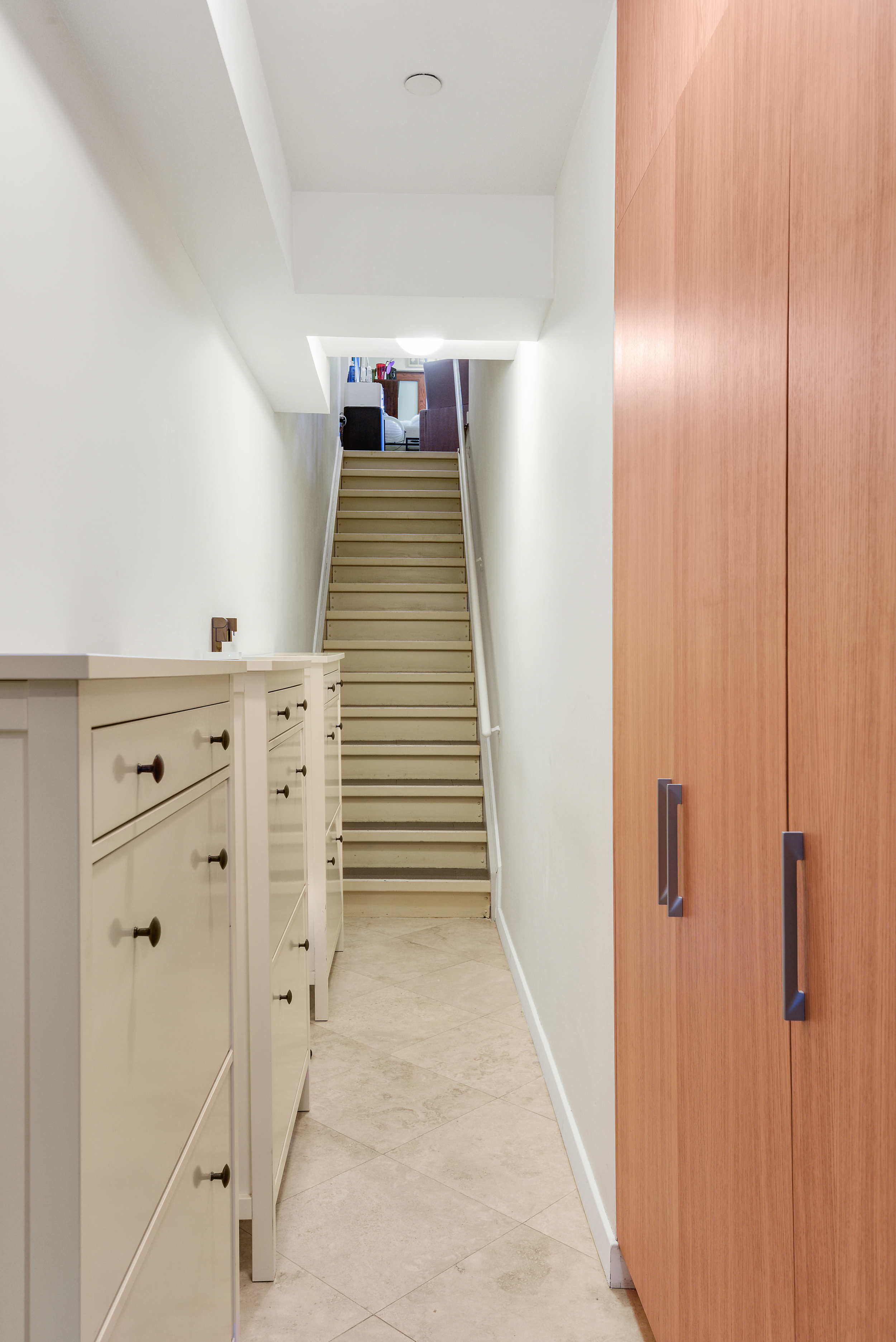 335 Warren Street, Unit 102 Brooklyn, NY 11201 - Photo 9 of 20 a view of entryway
