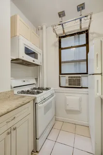 $675,000 | 74 West 68th Street, Unit 5A | Upper West Side