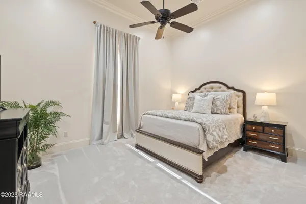 $1,100,000 | 100 Candlewood Drive, Lafayette, LA 70508