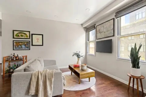 $945,000 | 52 3rd Avenue, Unit 4A | Boerum Hill