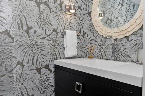 $2,200,000 | 9 Island Avenue, Unit 407, Miami Beach, FL 33139