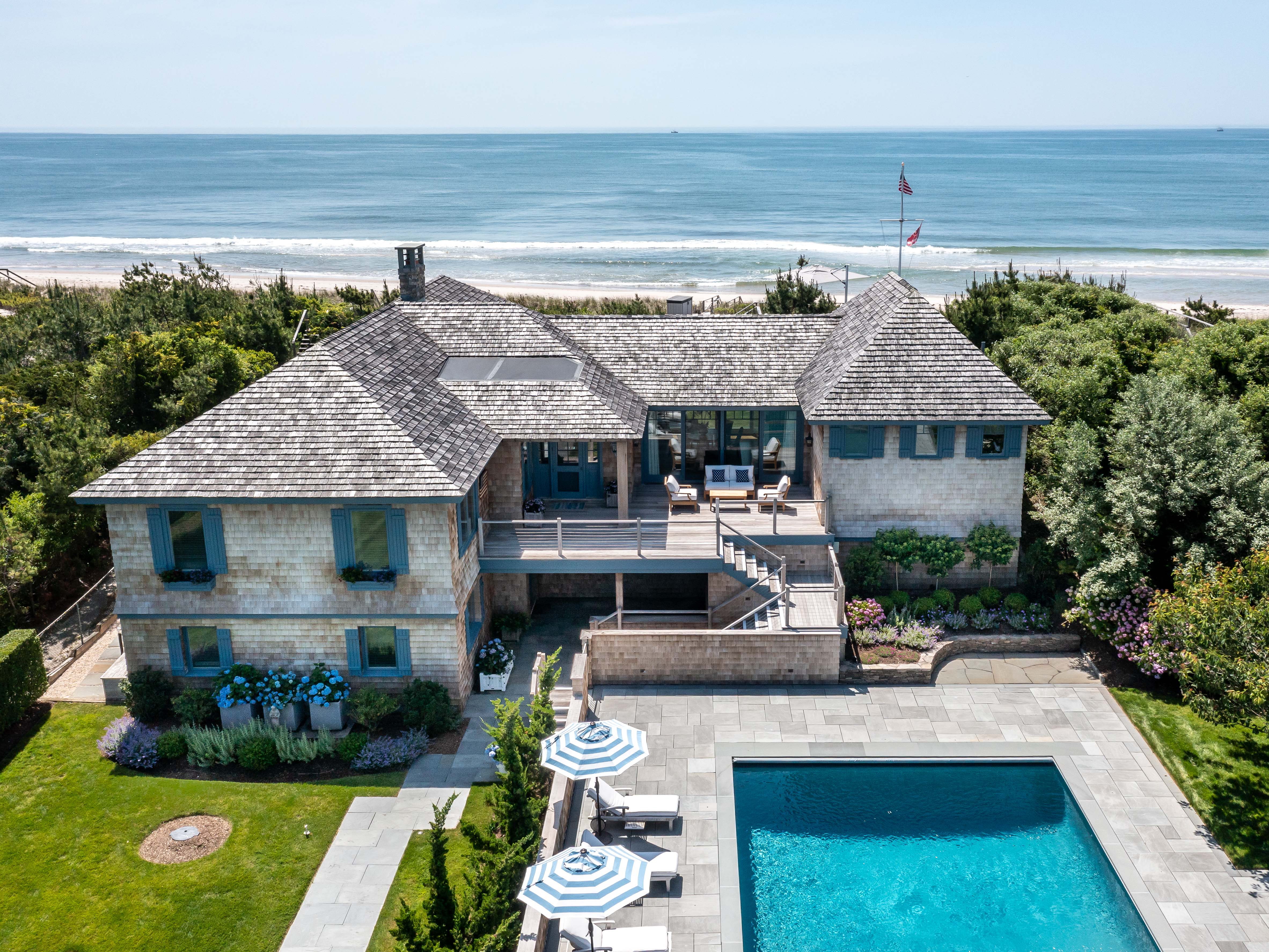 40 Dune Road Quogue, NY 11959 - Photo 2 of 49