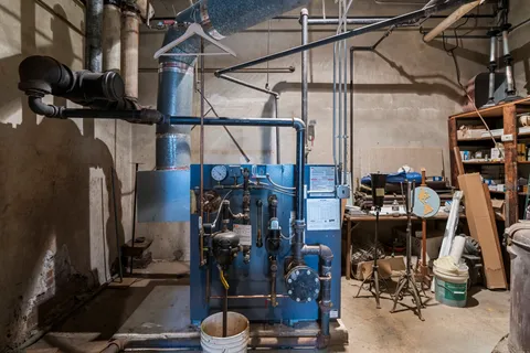 $300,000 | 21 State Street, Oil City, PA 16301