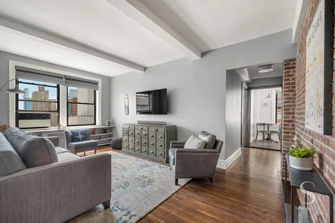 $725,000 | 457 West 57th Street, Unit 1102 | Hell's Kitchen