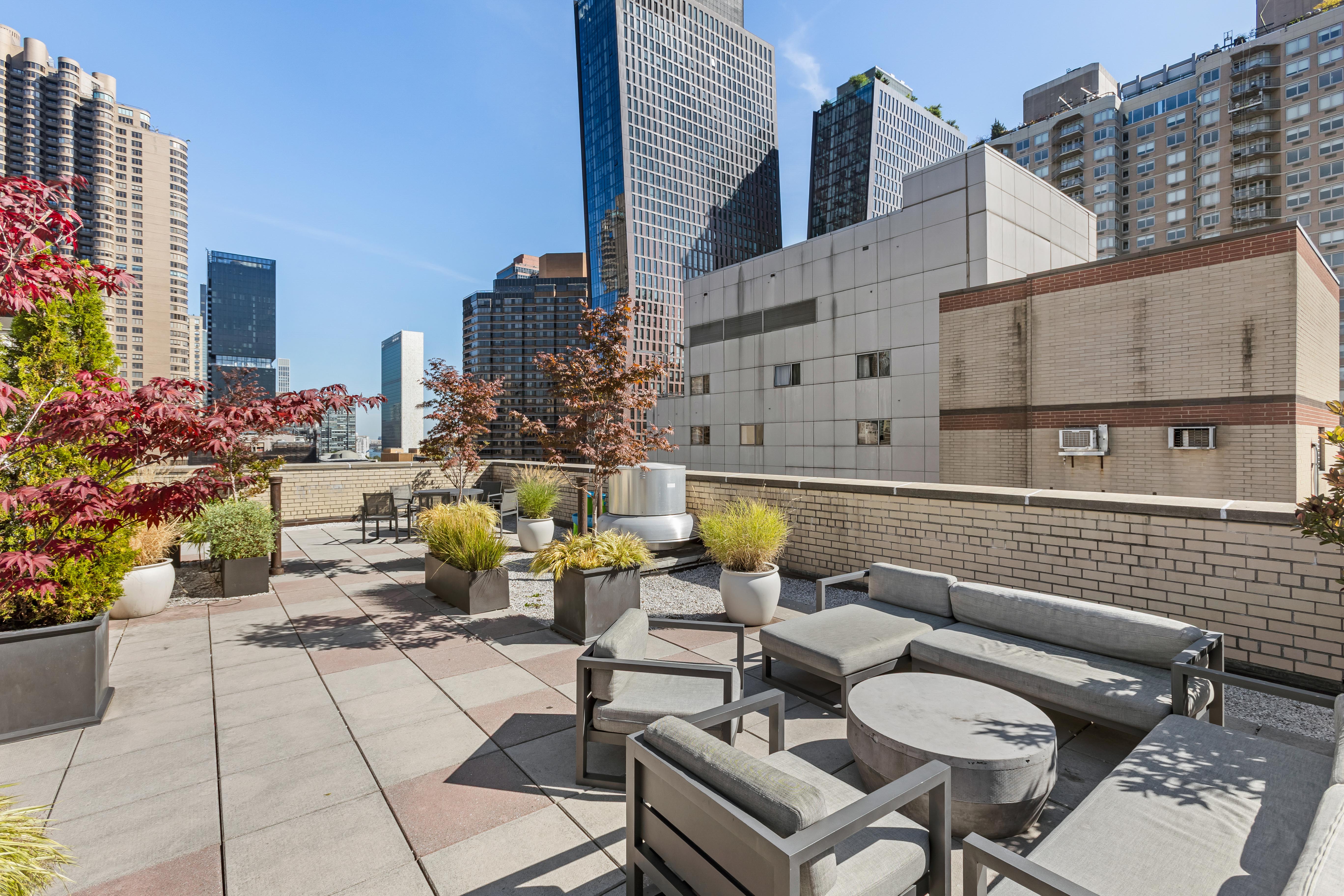 333 East 34th Street, Unit 14D Manhattan, NY 10016 - Photo 9 of 11