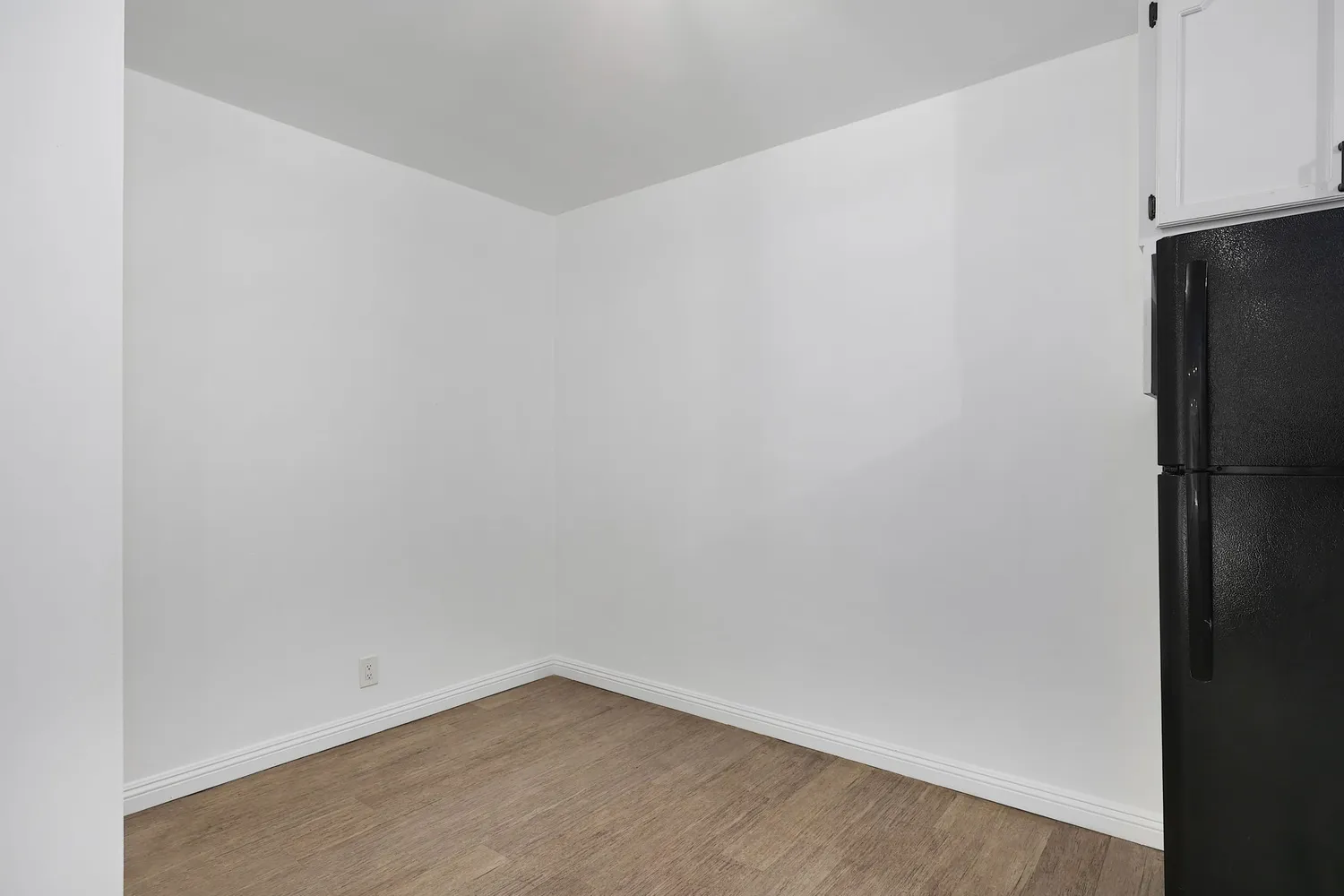 $299,000 | 4431 Don Ricardo Drive, Unit 23, Baldwin Hills, CA 90008