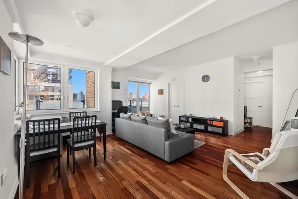 $5,700 | 425 5th Avenue, Unit 28A | Midtown South