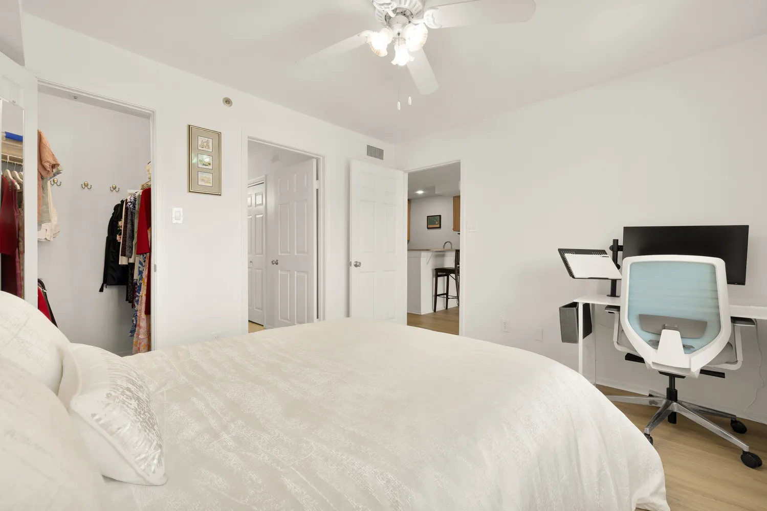 $275,000 | 3309 Wyndham Circle, Unit 3180, Alexandria, VA 22302
