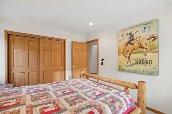 $730,000 | 8 Yuma Trail, Evergreen, CO 80439