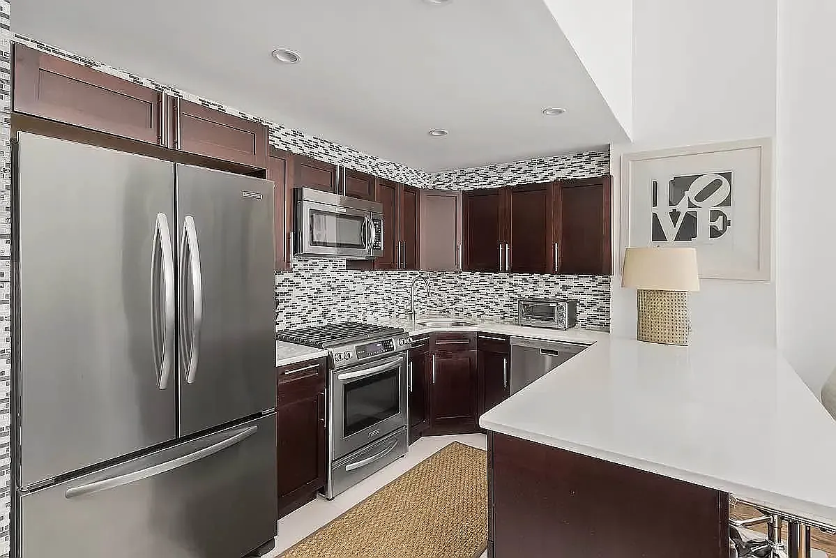 534 West 43rd Street, Unit 1CC Manhattan, NY 10036 - Photo 10 of 14