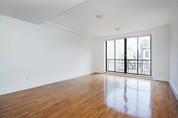$4,707 | 80 Meserole Street, Unit 2J | Williamsburg