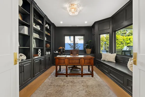 $5,300,000 | 20630 Kingsboro Way, Woodland Hills, CA 91364