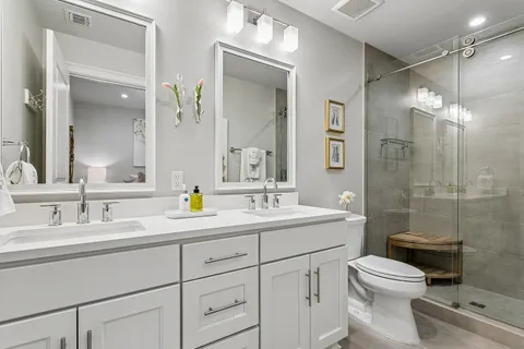 $725,000 | 731 St Charles Avenue, Unit 413, New Orleans, LA 70130