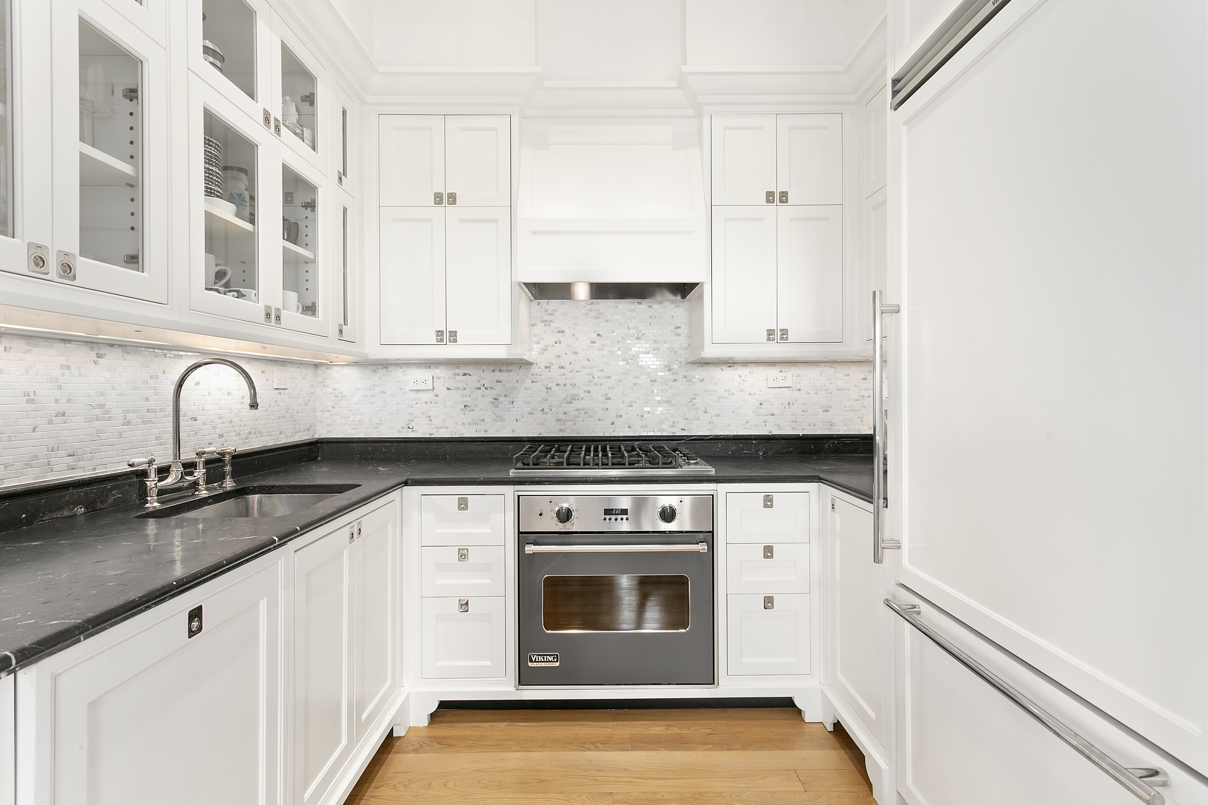 1 Central Park South, Unit 1907 Manhattan, NY 10019 - Photo 11 of 16