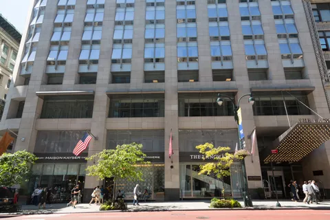 $2,095,000 | 400 5th Avenue, Unit 37C | Midtown South