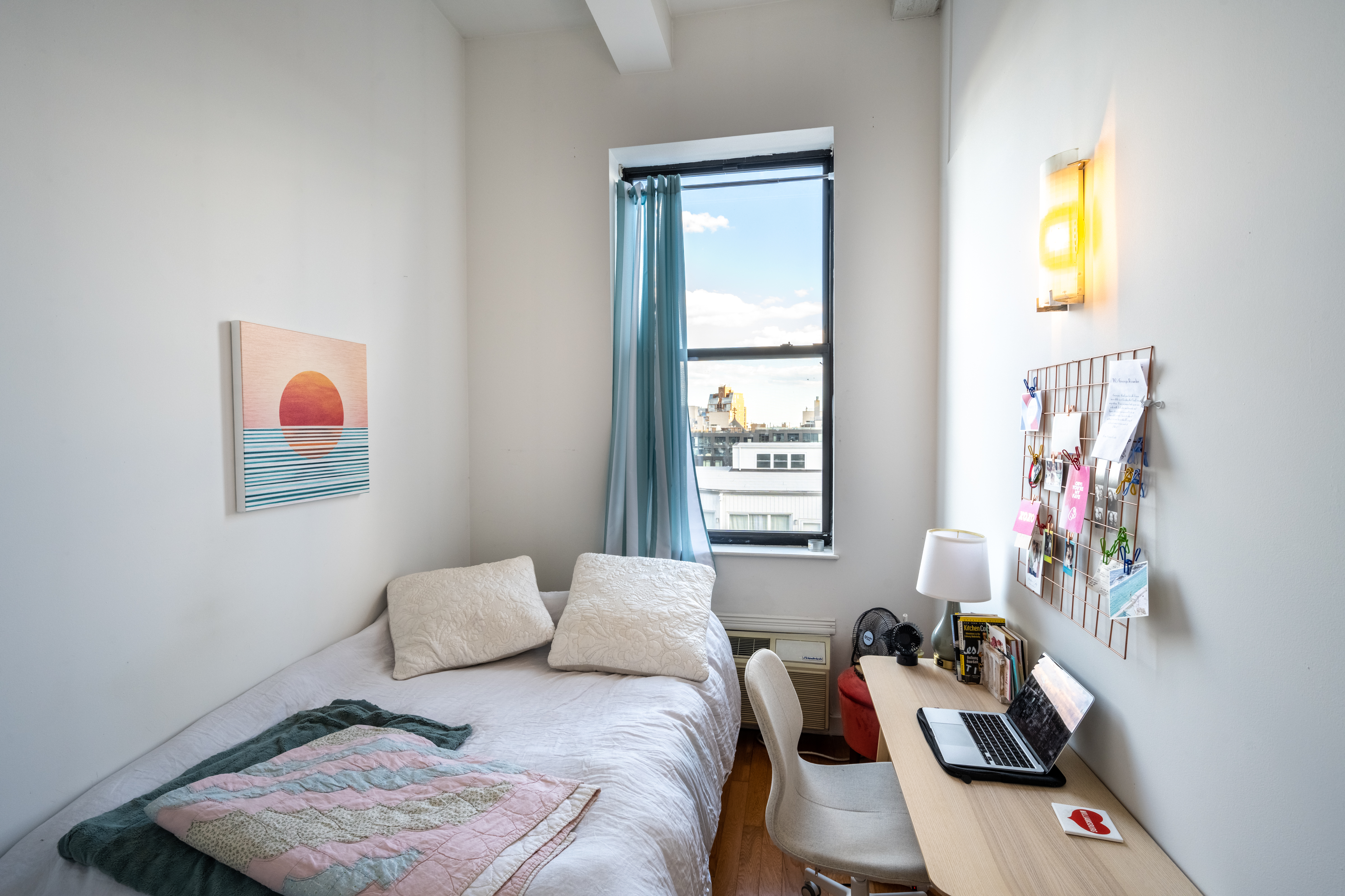 44 Berry Street, Unit 2G Brooklyn, NY 11249 - Photo 3 of 7 a bedroom with a bed and a window