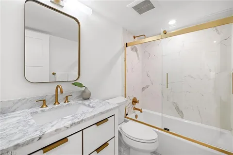 $575,000 | 614 Broad Avenue South, Naples, FL 34102