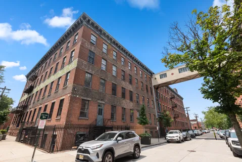 $725,000 | 187 Wayne Street, Unit C405, Jersey City, NJ 07302