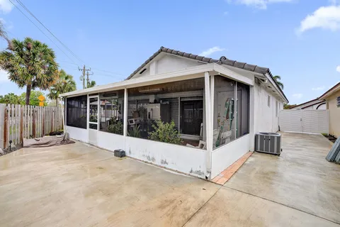 $649,990 | 7635 Northwest 168th Terrace, Hialeah, FL 33015