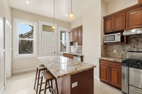$13,500 | 747-749 Clayton Street, Unit 747, San Francisco, CA 94117
