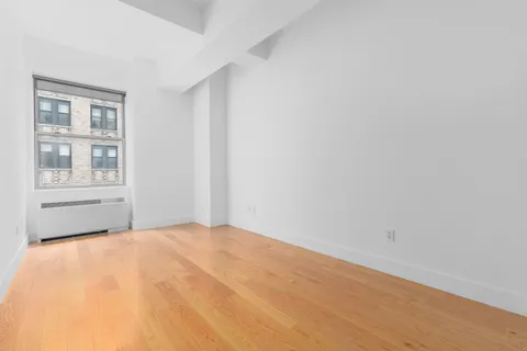 $890,000 | 99 John Street, Unit 819 | Financial District