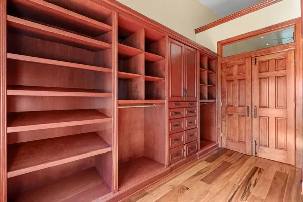 $1,400,000 | 802-10 Locust Street, Unit 201, Philadelphia, PA 19107