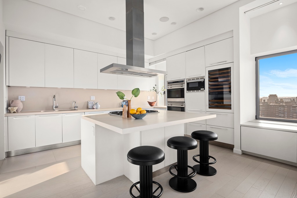 252 7th Avenue, Unit PHF Manhattan, NY 10001 - Photo 7 of 31