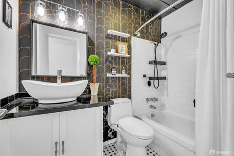 $299,000 | 199 Montecito Avenue, Unit 206, Oakland, CA 94610