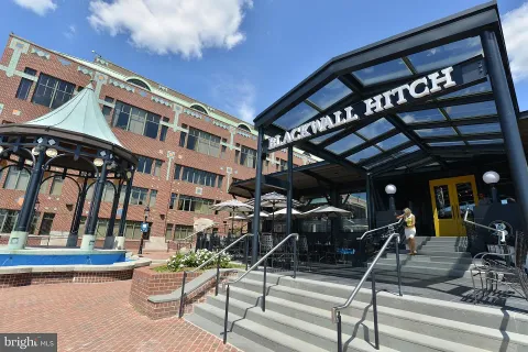 $1,100,000 | 2404 King Street, Alexandria, VA 22301