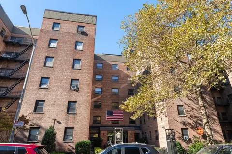 $335,000 | 34-10 94th Street, Unit 3D | Jackson Heights