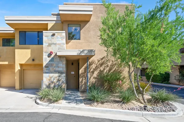 $509,000 | 910 East Palm Canyon Drive, Unit 205, Palm Springs, CA 92264