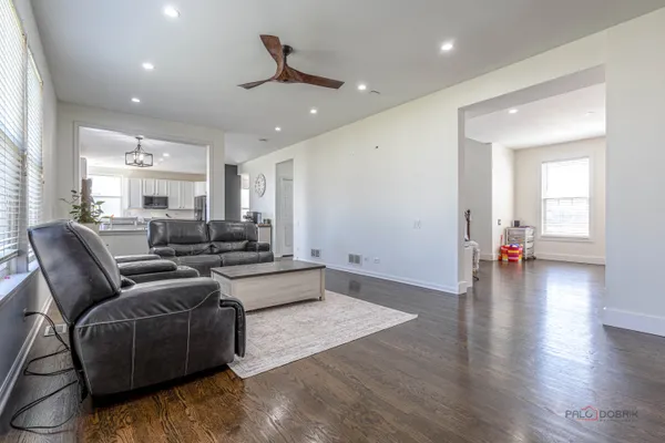 $474,900 | 2212 Baxter Court, Elgin, IL 60123