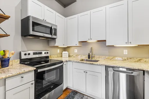 $395,000 | 926 North 3rd Street, Unit 4C, Philadelphia, PA 19123