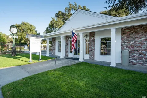 $295,000 | 600 Colonial Park Drive, Unit 600, Santa Rosa, CA 95403